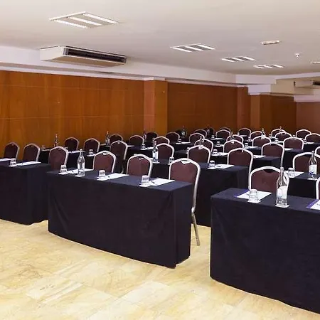 Barcelo Cruz Contemporaneo Hotel