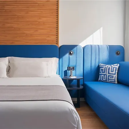 Barcelo Santa Cruz Contemporaneo Hotel 4*