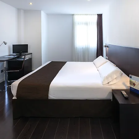 Barcelo Cruz Contemporaneo