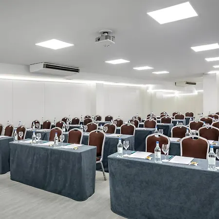 Barcelo Cruz Contemporaneo Hotel