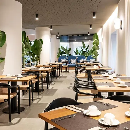 Barceló Cruz Contemporáneo Hotel