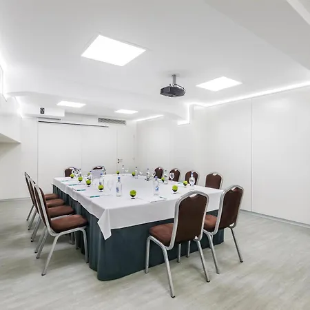 Barceló Cruz Contemporáneo Hotel