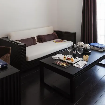 Barcelo Santa Cruz Contemporaneo Hotel 4*