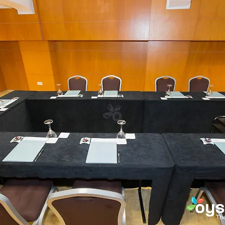 Hotel Barcelo Cruz Contemporaneo 4*