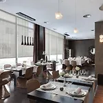 호텔 Barcelo Cruz Contemporaneo 4*