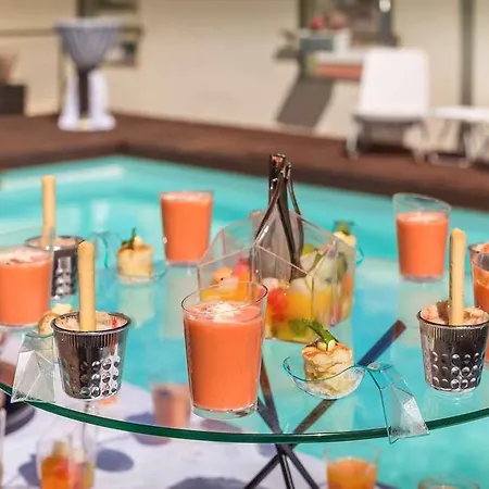 Otel Barcelo Cruz Contemporaneo 4*