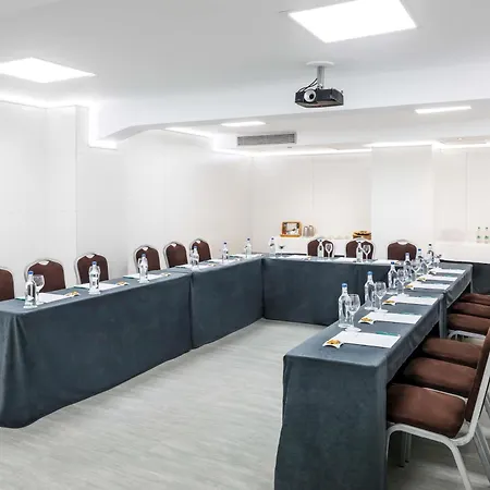 Barceló Cruz Contemporáneo Hotel 4*