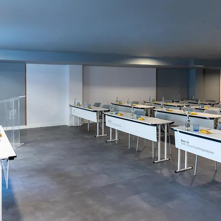 Barcelo Cruz Contemporaneo
