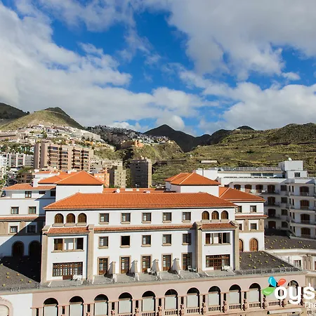 Barcelo Cruz Contemporaneo