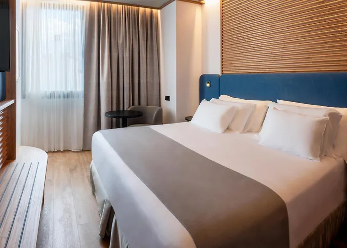 Отель Barcelo Cruz Contemporaneo