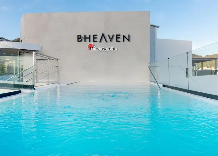 Barcelo Cruz Contemporaneo