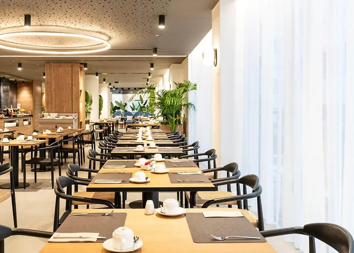Hotel Barceló Cruz Contemporáneo 4*